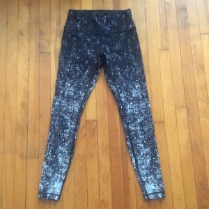 Lululemon Size 8 Wunder Under Leggings